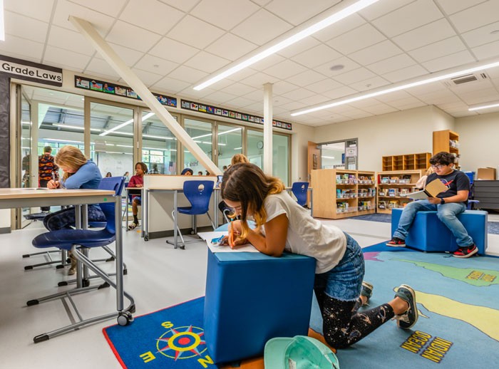 Learning hub space outside classrooms at the Lincoln School in Massachusetts